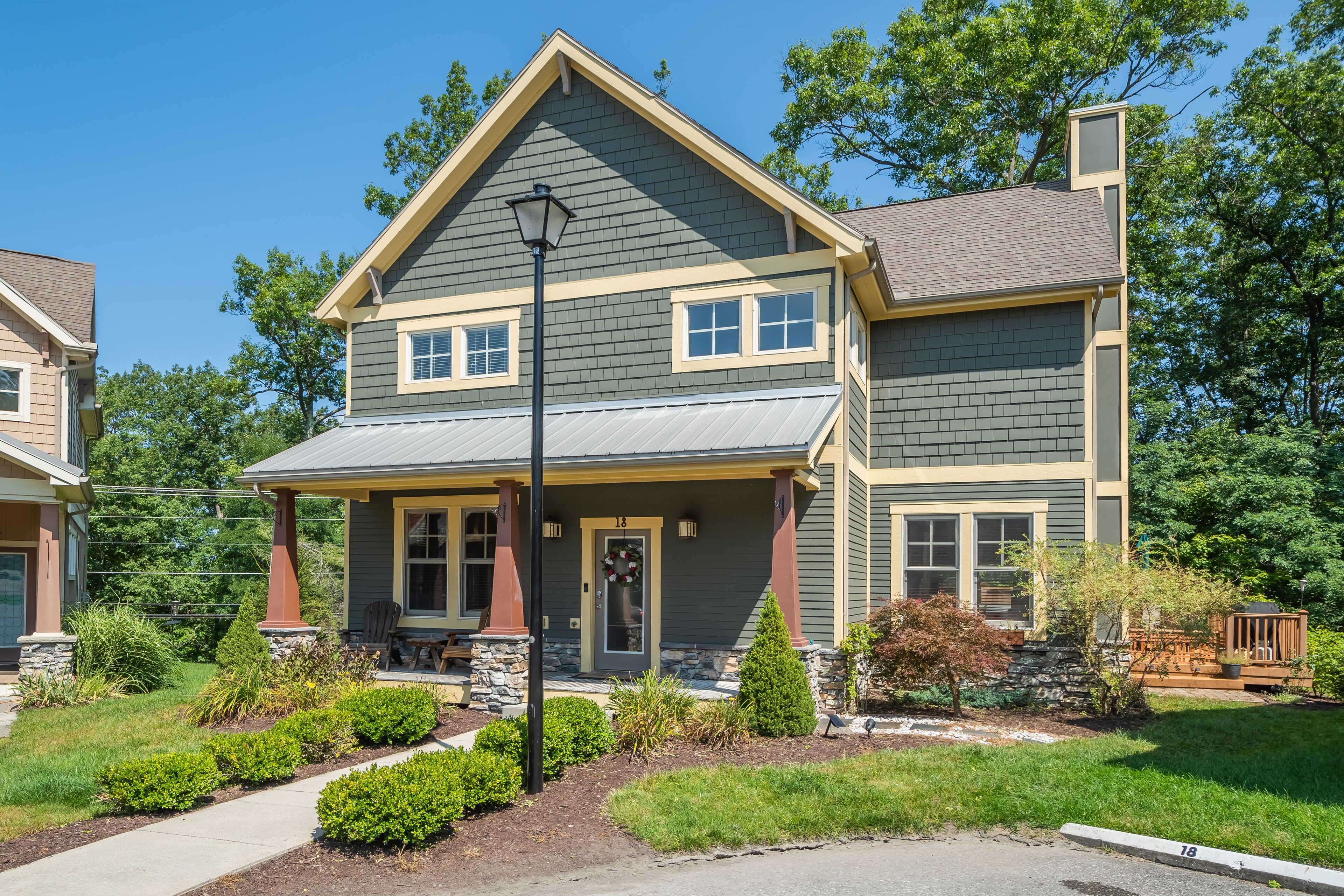 Trailside Tranquility | Central Location, Views!