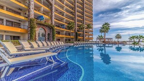 Een verwarmd zwembad