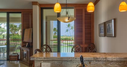 Mauna Lani Terrace E201 ~ Merinäköala