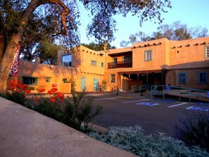 Exterior - Artist Retreat 3 Walk to Plaza Enclosed Yard Hot Tub (Taos)