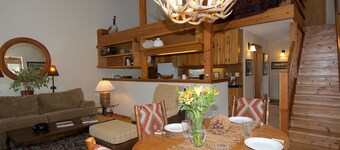 Contemporary Western condo tucked into the relaxed Aspens