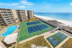 Sports court - 605-Beautifully decorated w/gorgeous panoramic views of the Gulf-FREE bch svc (Destin)