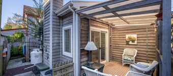 331 Mulberry - In town Lewes charmer available for shorter stays!