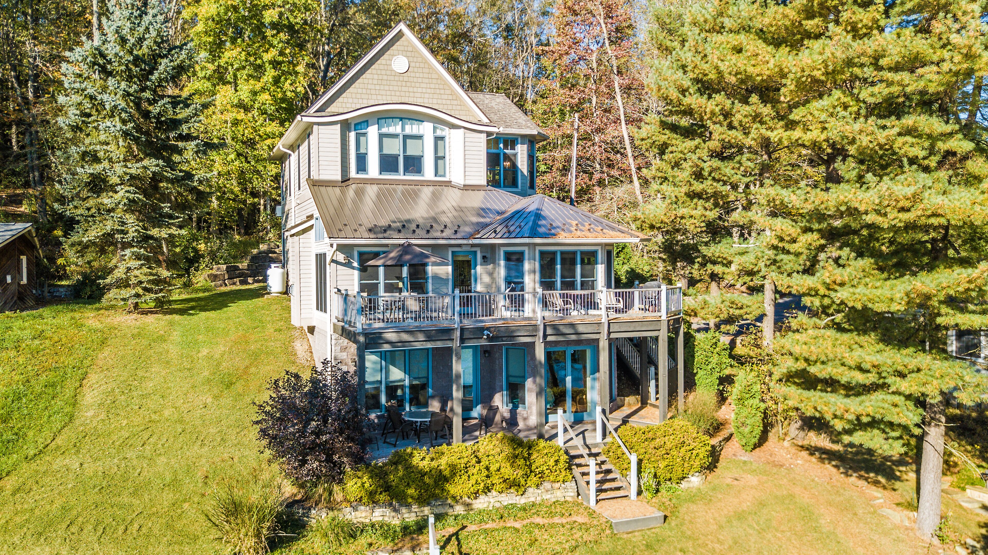 All About the View | Lakefront, Awe-Inspiring View
