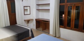2 bedrooms, desk, iron/ironing board, free WiFi