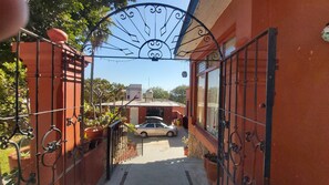 Property grounds - Spacious Apartment in Central Oaxaca · Patio & Private Garage (Oaxaca)