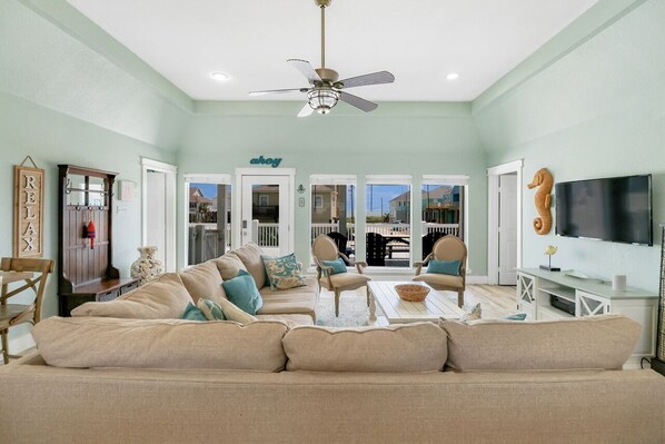 Televisión y reproductor de DVD 