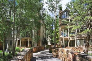 Exterior - Stunning Ski-In Ski-Out Condo/Private Hot Tub/Recently Updated (Dillon)