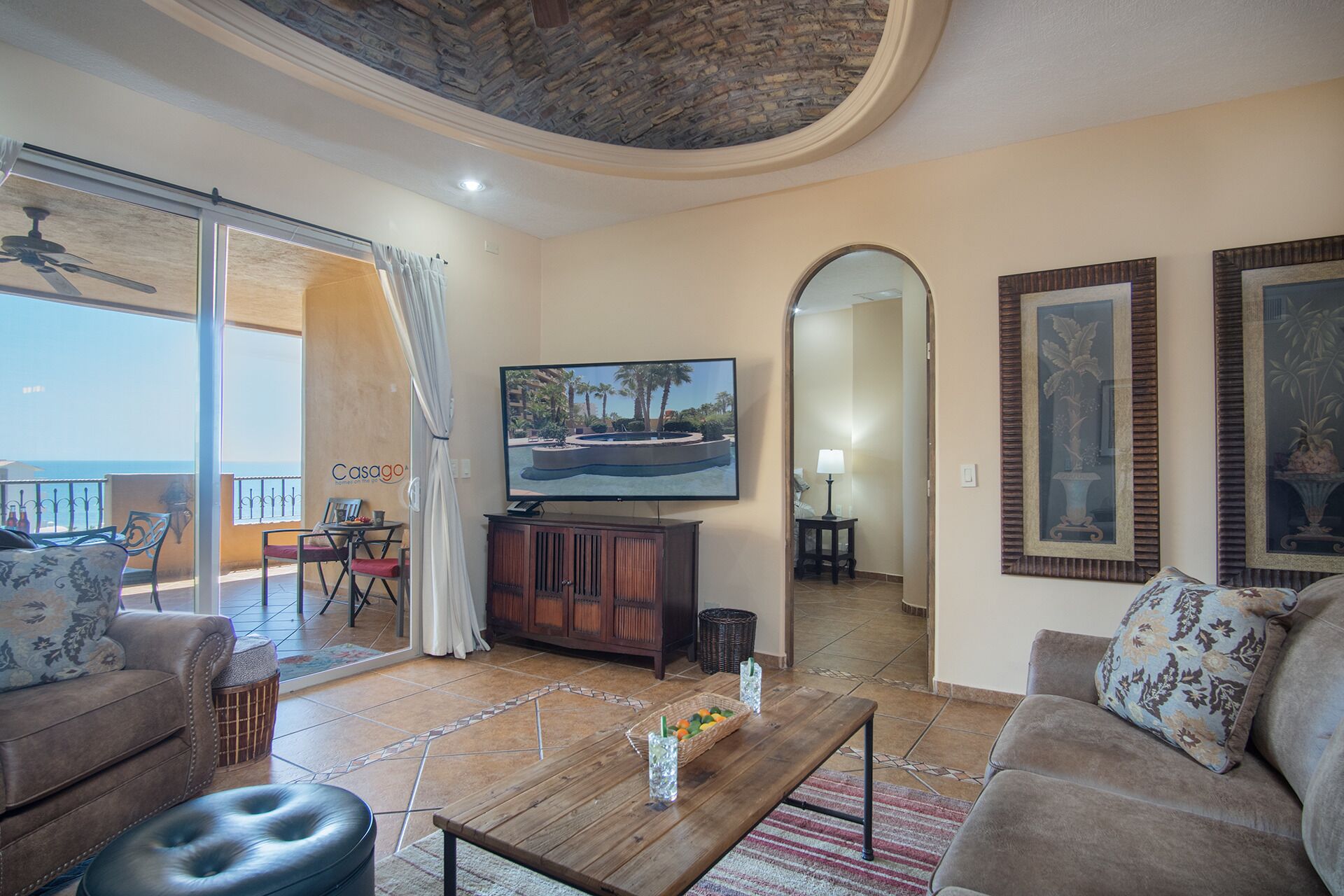 Flat-screen TV, DVD player, stereo