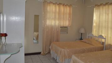 2 dormitorios, tabla de planchar con plancha, wifi y ropa de cama