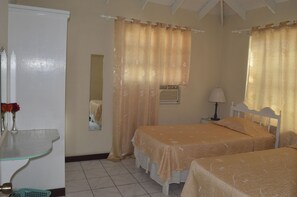 2 dormitorios, tabla de planchar con plancha, wifi y ropa de cama