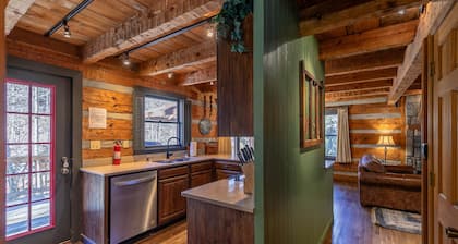 A River Runs Through It Quaint cabin on Watauga River with Hot Tub Perfect quiet getaway