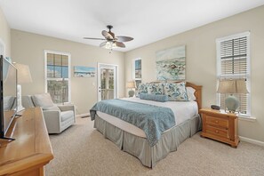 3 slaapkamers, een strijkplank/strijkijzer, reisbedje, wifi