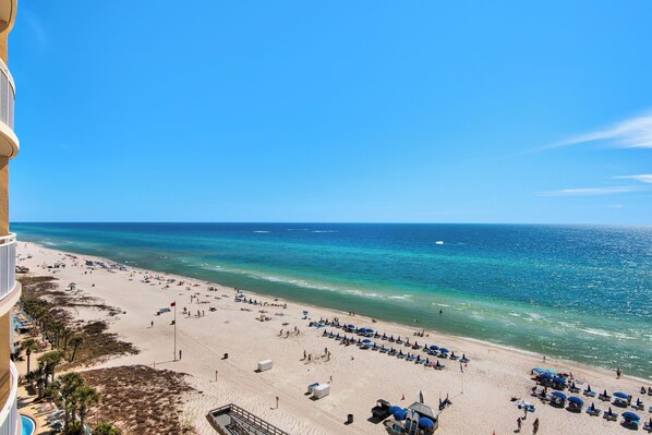 Na praia