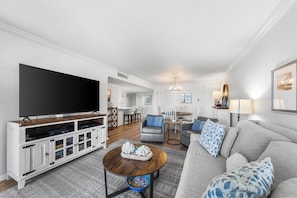 TV, DVD player, video library - 318- Beachfront Paradise w/ Fantastic Ocean Views & In-unit W/D;FREE Bch Svc (Destin)