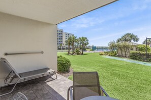 Property grounds - π΄ Welcome to The Islander #104 β Fun, Sun & Steps to the Beach! π (Destin)