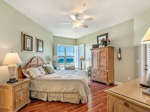 3 Schlafzimmer, Bügeleisen/Bügelbrett, Reisekinderbett, WLAN