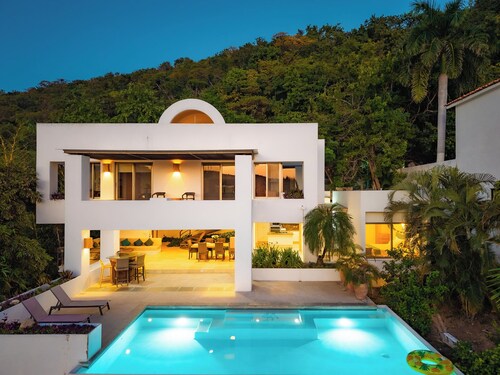 Private Beachfront Villa + Pool