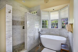 Bathtub, hair dryer, towels, soap - Kiahuna Fairway View-Spacious Family Living in Poipu .. Private Pool (Poipu)