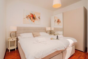 1 habitación, escritorio, wifi gratis y ropa de cama 