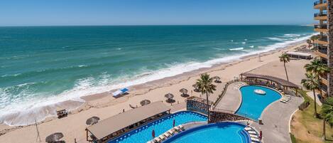 Een verwarmd zwembad