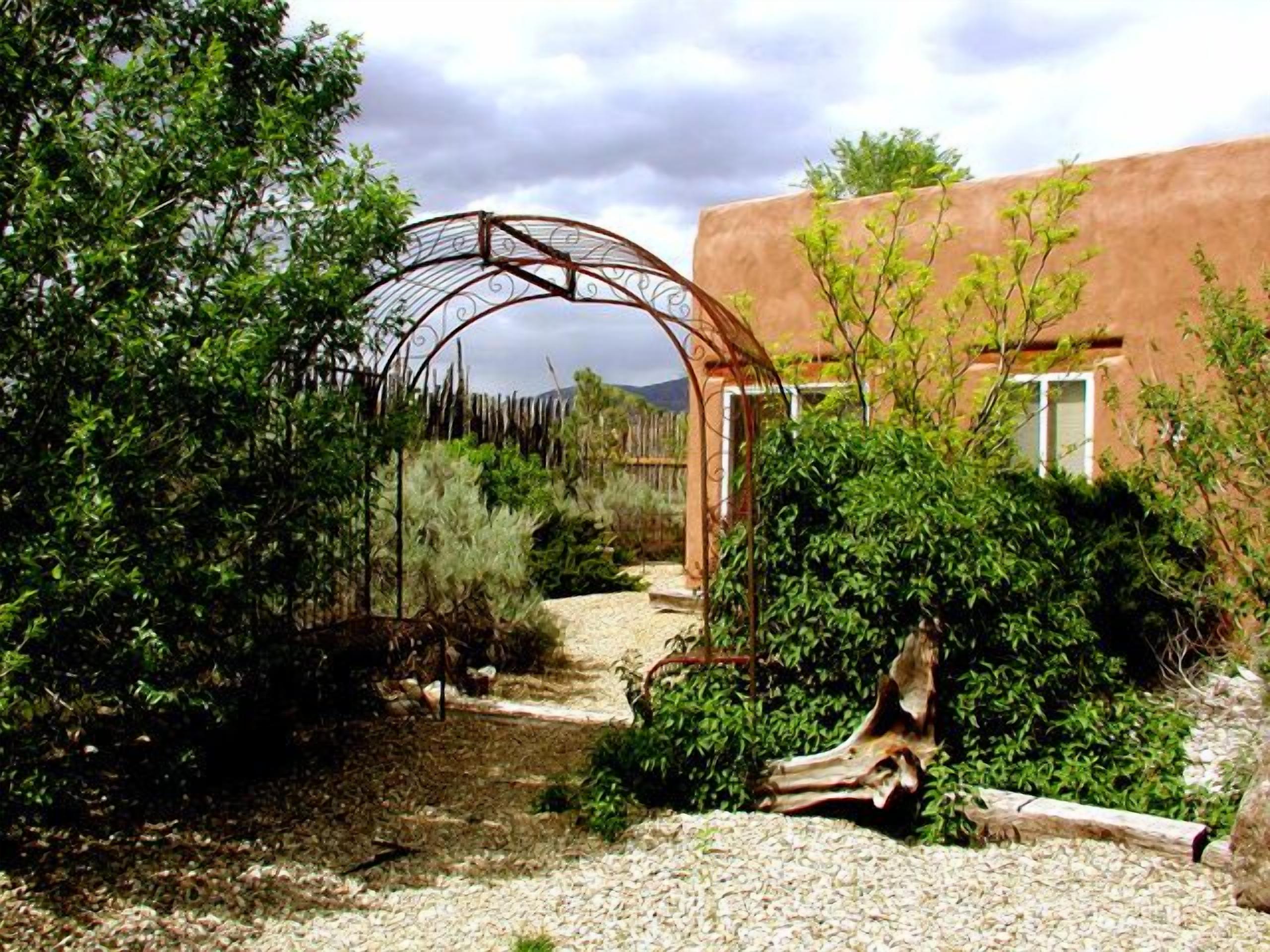 Casita Romantica Mountain views, Private Hot Tub, Wi-F