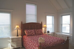 4 chambres, fer et planche à repasser, Wi-Fi gratuit, draps fournis