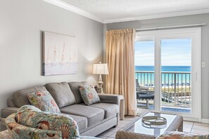 Televisio, DVD-soitin, videokirjasto