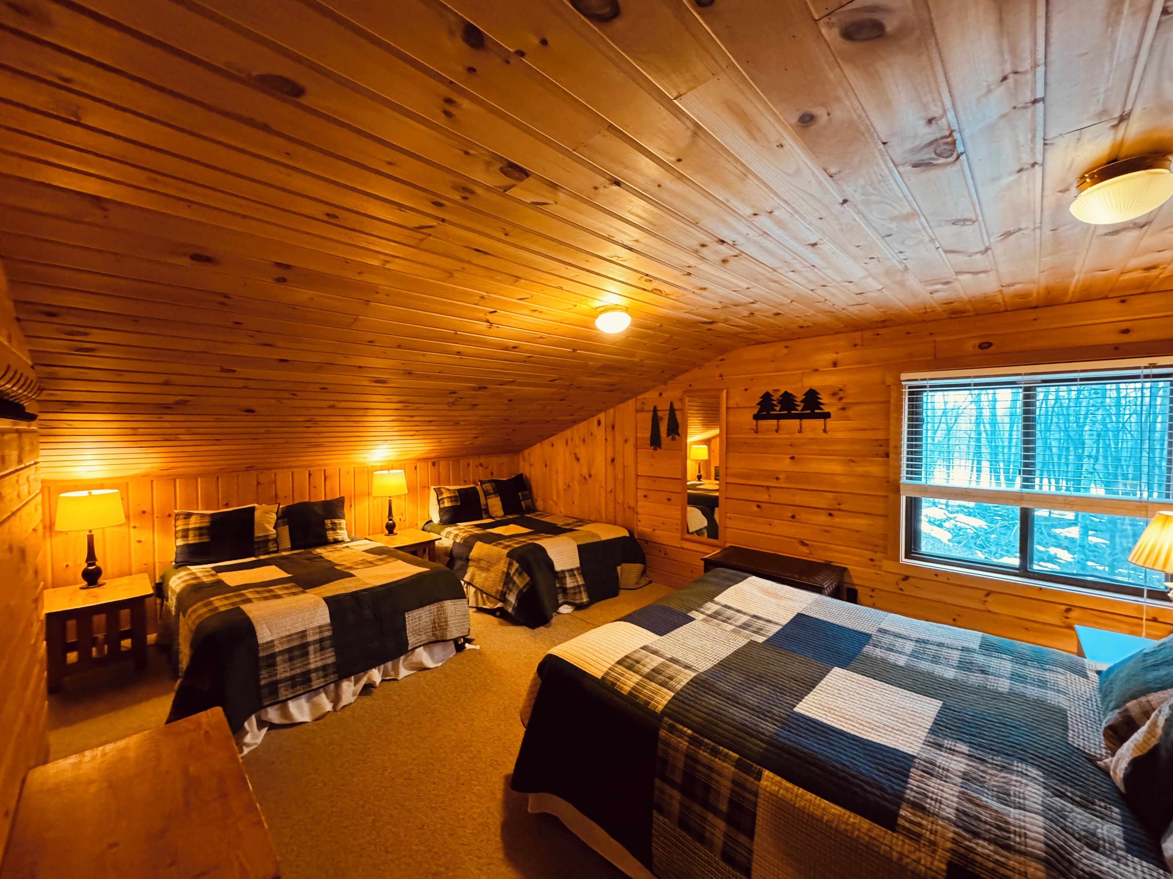 6 bedrooms, iron/ironing board, free WiFi, bed sheets