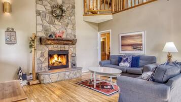 TV, fireplace, DVD player, stereo