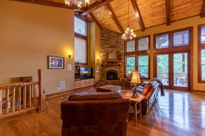 TV, fireplace, DVD player