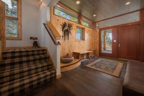 Unclassified image, 4 of 21, button - JHRL - Westbrook House - Contemporary 3 bedroom Teton Village Home, Great Location (Teton Village)