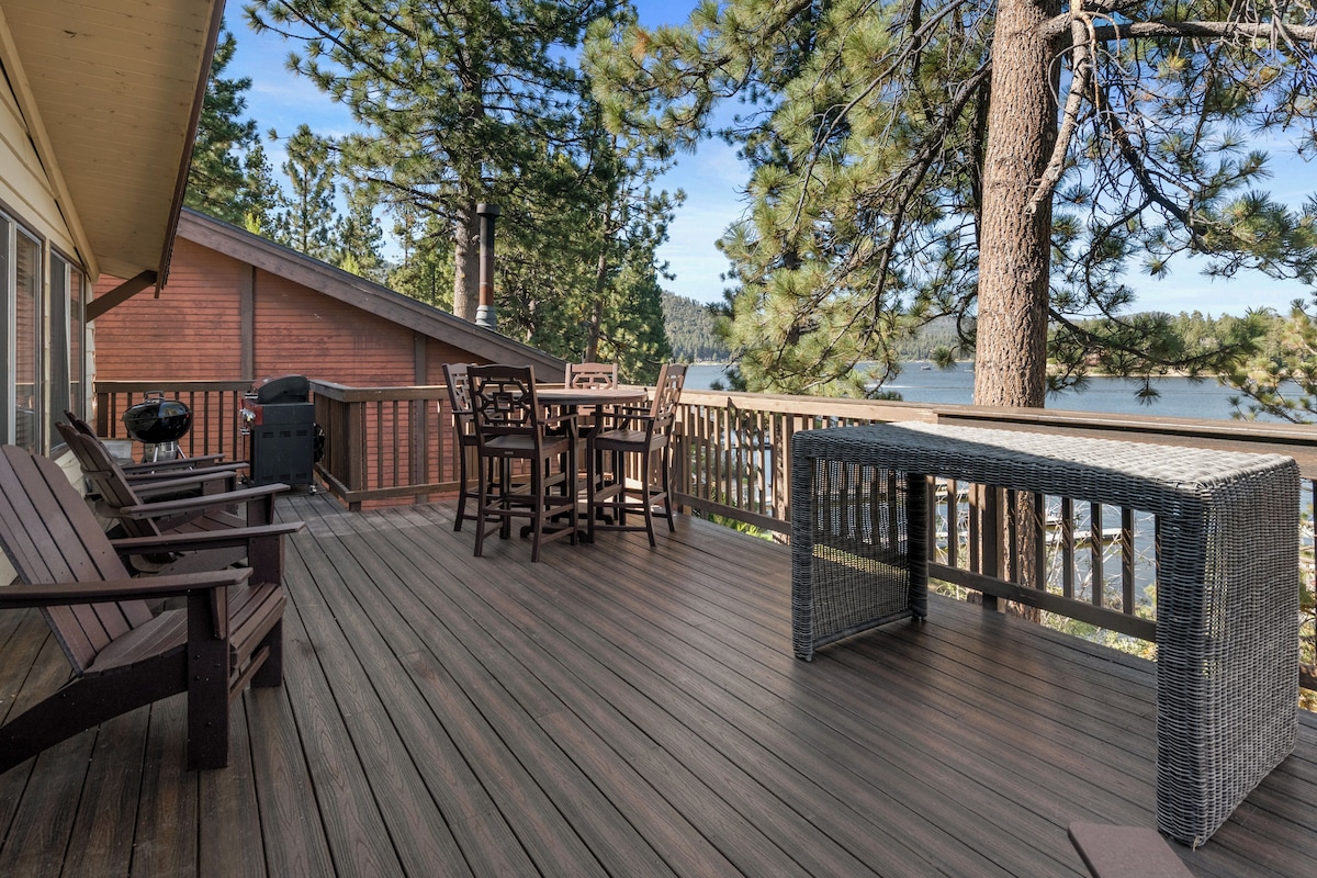 Photo 34 of LAKEFRONT - Boat Dock! Close to Slopes, HOT TUB! Game room!