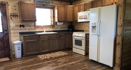 Cabin At Lost Creek w/ Hot Tub - A little slice of heaven