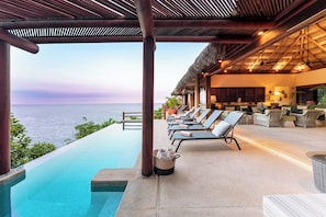 Pool - Luxe Beach Villa in 5-star Oceanfront Community (Huatulco)