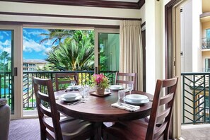 تناول الطعام