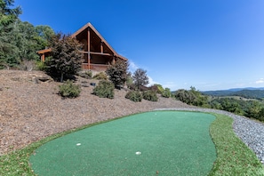 Property grounds - The Lodge - Theater Room, Putting Green, Pool, Great view 2 miles to Boone! (Boone)