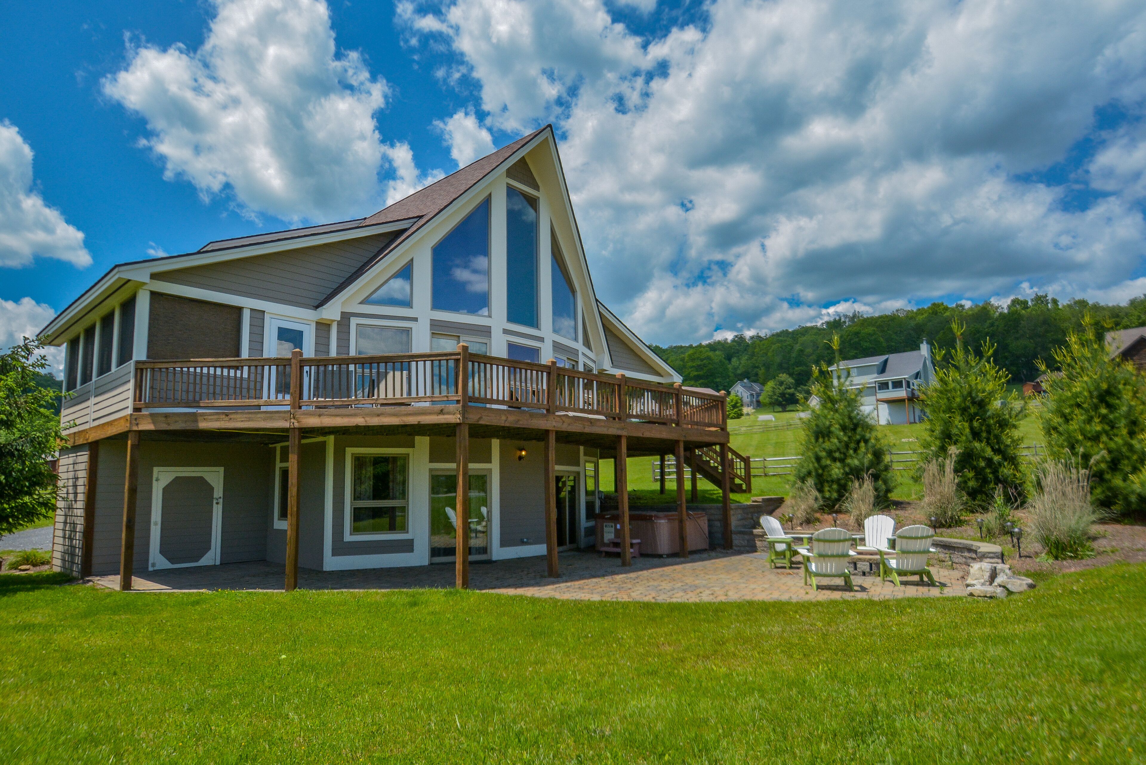 Windsor House | Pet Friendly, Hot Tub, Lake Access