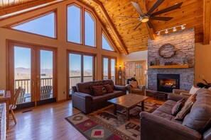 Smart-TV, peis og fotballspill