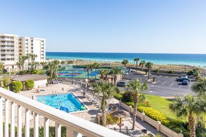 Property grounds - 🌊 Islander #409 – Fresh, Stylish & Stunning Gulf Views! 🌅 (Destin)
