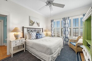 2 bedrooms, iron/ironing board, travel cot, WiFi