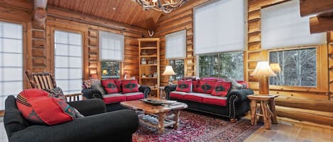 Télévision, cheminée