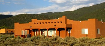 Heathers Hacienda 3 360 Views Hot Tub AC