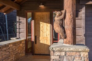 Exterior detail - JHRL - Exquisite Western Granite Ridge Lodge #20 - Ski Accessed by Tow Rope (Teton Village)