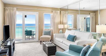 7. taivas! Beachfront ylimmässä kerroksessa, päätyyksikkö upealla näköalalla (701)