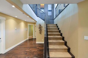 Interior - Nature's Gate Executive Estate (Victoria)