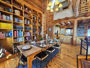 Unclassified image, 4 of 65, button