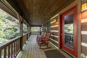 Property grounds - 1 Abundant Life -  hot tub, game room, near Boone & golf course (Banner Elk)