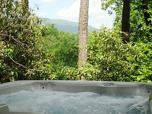 Outdoor spa tub - 1 Abundant Life -  hot tub, game room, near Boone & golf course (Banner Elk)