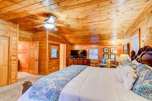 5 bedrooms, free WiFi, bed sheets - 1 Abundant Life-golf course, hot tub and pool table! (Banner Elk)